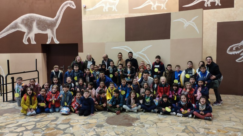 Más de 2.000 escolares ya han visitado gratuitamente Dinópolis gracias a la campaña 