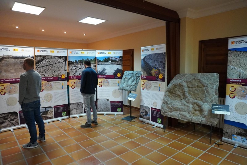 Esta Semana Santa la exposición de la Fundación Dinópolis “Los yacimientos paleontológicos BIC de la provincia de Teruel” inicia su itinerario en Formiche Alto con novedades.
