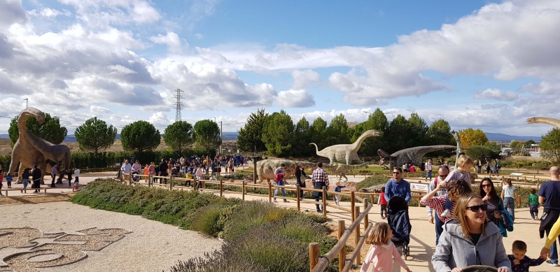Espectacular balance de visitantes de Dinópolis durante estos 3 días del Puente de Todos los Santos con 6.464 personas.