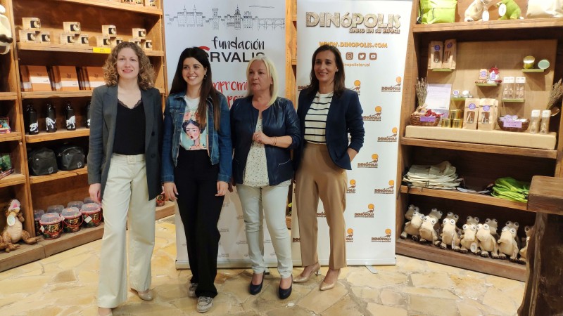 Dinópolis incorpora productos de 'Km 0’ en su tienda del parque
