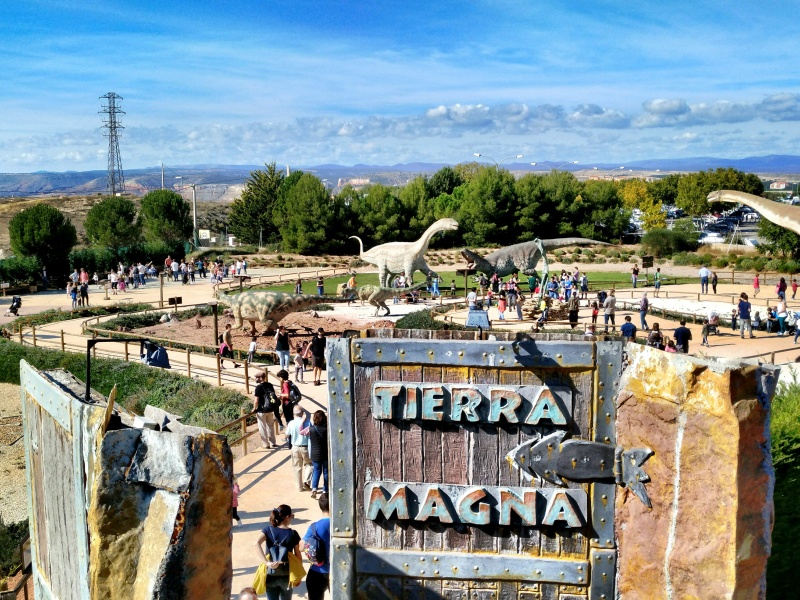 Más de 7.300 personas han visitado Territorio Dinópolis durante este Puente del Pilar
