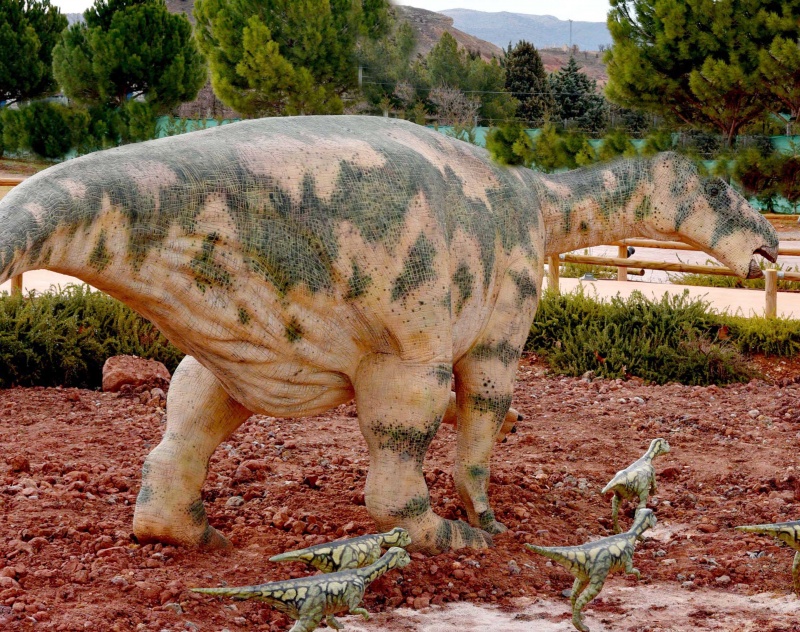 Dos especies de grandes dinosaurios ornitópodos convivieron en Teruel durante el Cretácico Inferior.