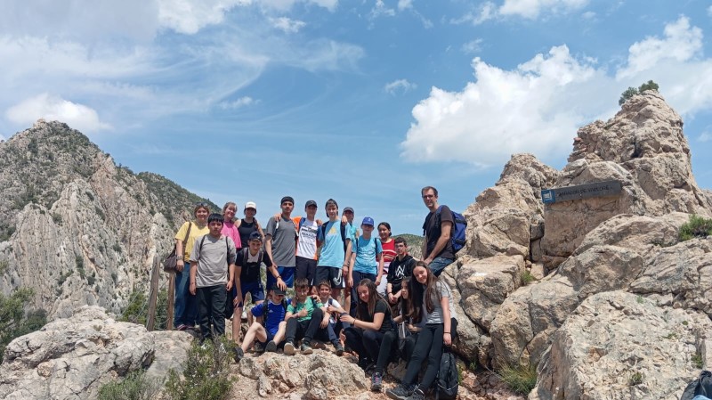 Los ‘Jóvenes Embajadores del Geoparque” inician su formación con varias salidas de campo coordinadas por la Fundación Dinópolis.